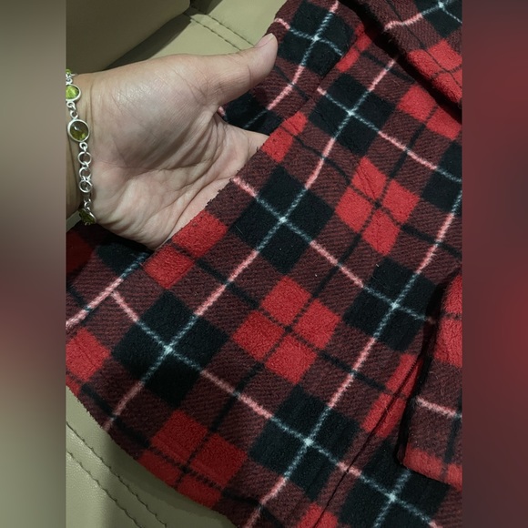 Uniqlo fleece jacket. Size small. Used - Picture 4 of 5